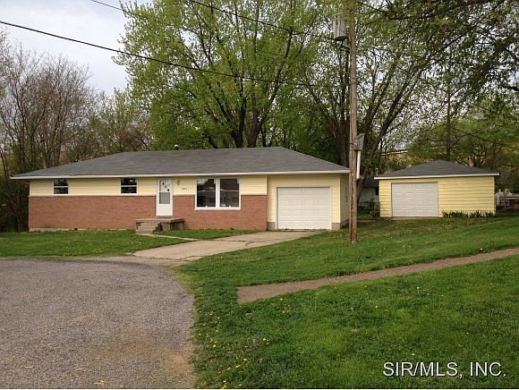 1st image of 2901 Hilltop Dr