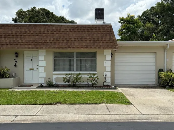 8215 Burgundy Dr N #8215, Pinellas Park, FL 33781