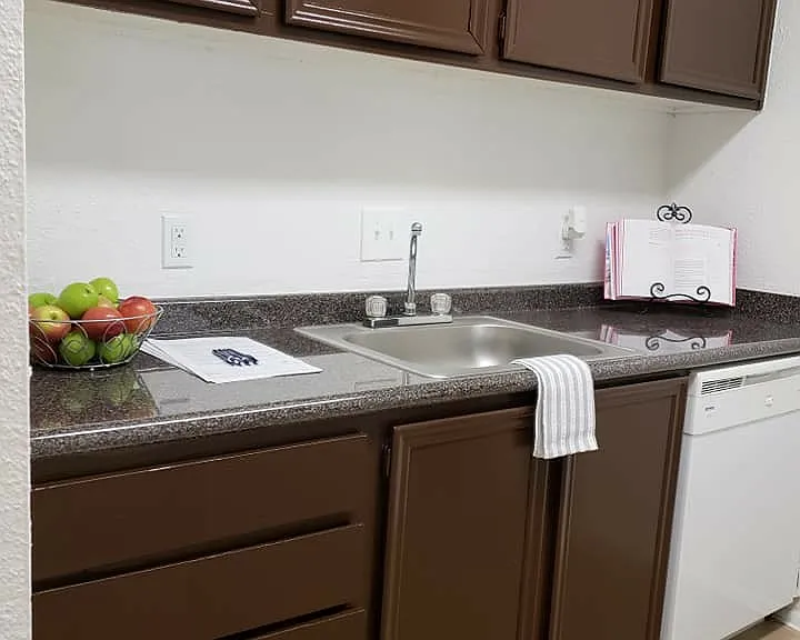 Cedar Bluff Apartments — Photo 7