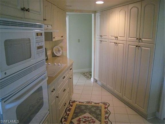 5th image of 2238 Imperial Golf Course Blvd