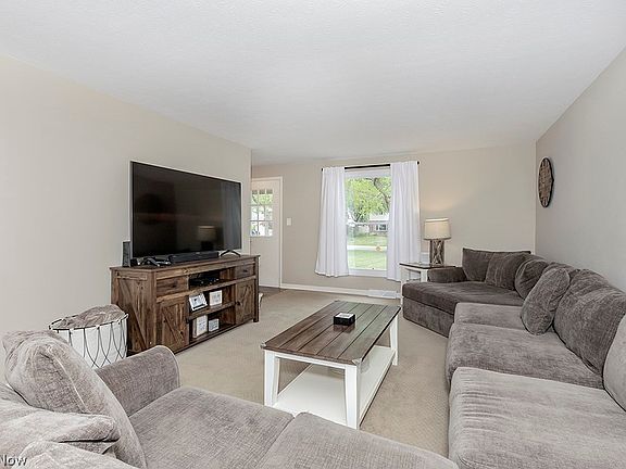 3rd image of 6234 Brighton Dr