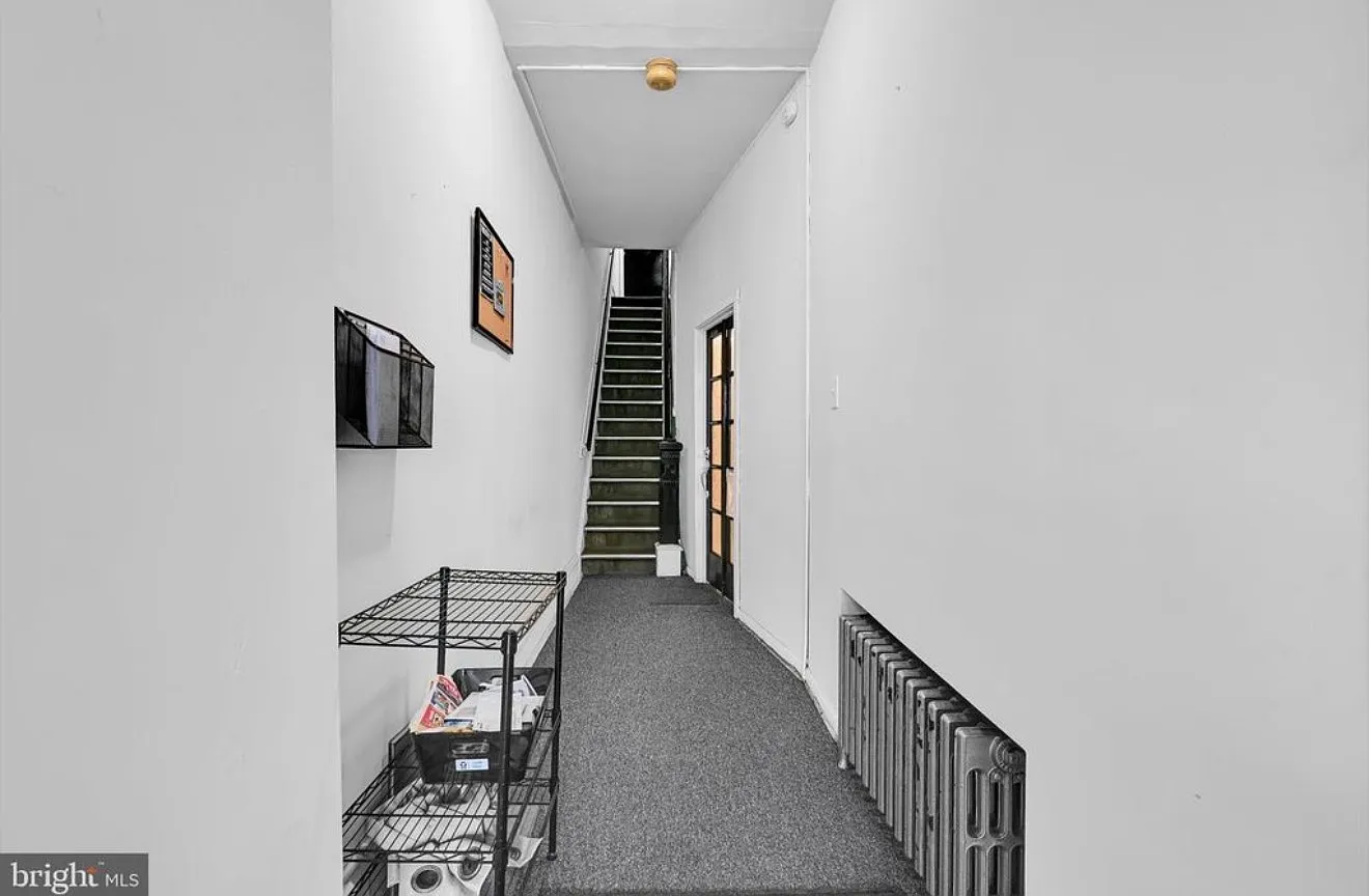 1 bed, 850 sqft, $1,000 — Photo 2