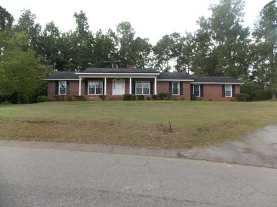 302 Forest Dr, Saint Matthews, SC, 29135