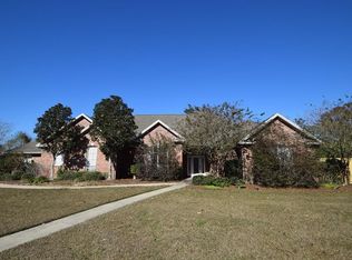 1810 Chardonnay Dr, Lake Charles, LA 70611