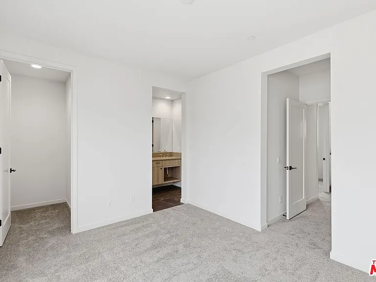 1605 N Arla Way — Photo 13