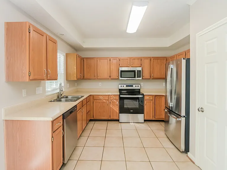 11319 Valerian Ct — Photo 8