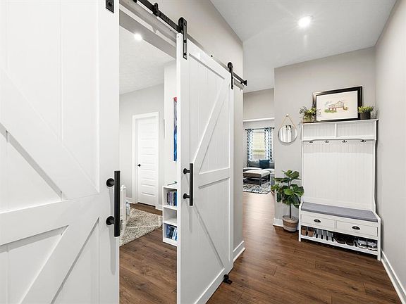 3rd image of 6844 Bridgeview Ct