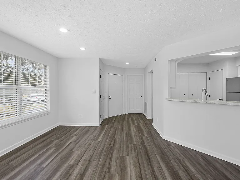 Indian Lookout Apartments — Photo 88