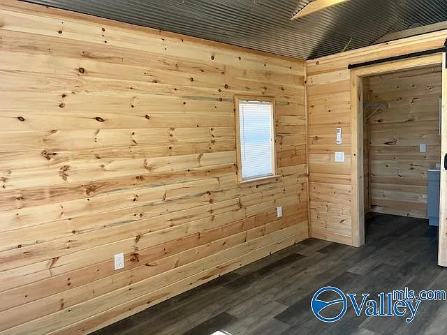 1 bed, 1.0 bath, 288 sqft, $850 — Photo 2