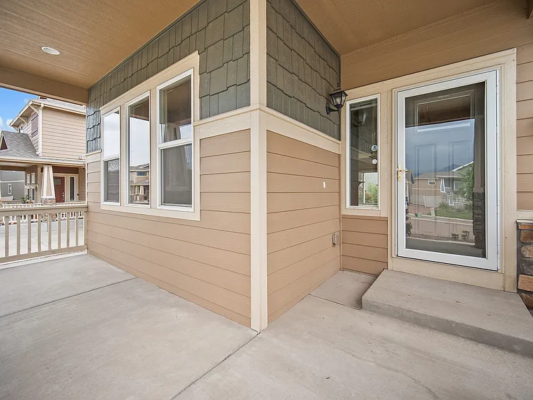 1321 Alveston St — Photo 7