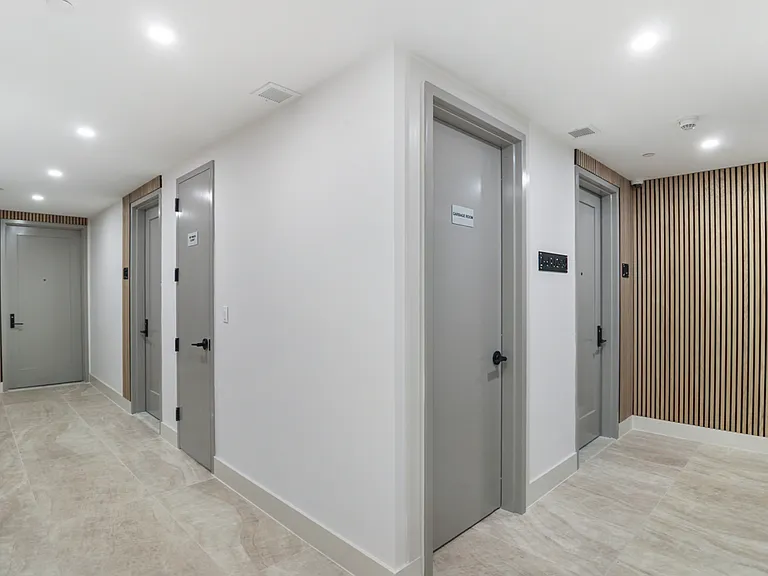 1110 De Kalb Ave #6B — Photo 21