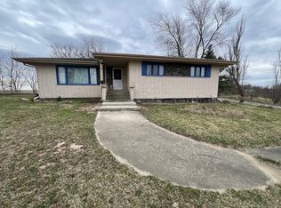 2957 E Kentucky Rd, Beecher, IL 60401