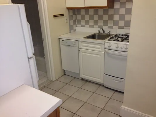 Rented by Guidance Realty Corp. | media 9