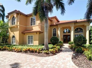 200 Coffee Pot Riviera NE, Saint Petersburg, FL 33704