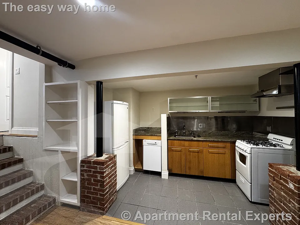 1110 Massachusetts Ave #3