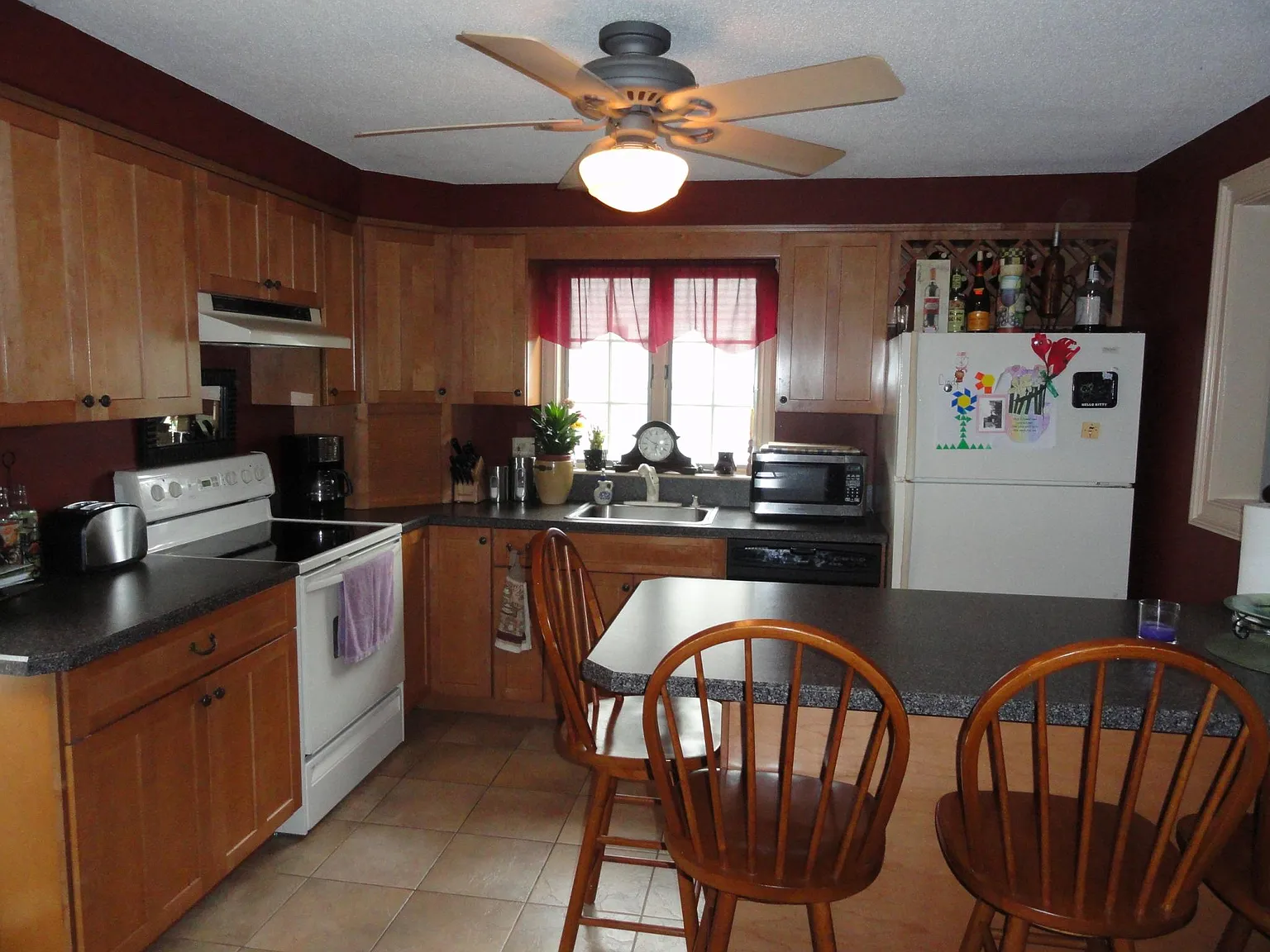 1 bed, 1.5 bath, 900 sqft, $1,560 — Photo 4