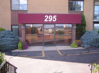 295 Lynn Shore Dr APT 108, Lynn, MA 01902