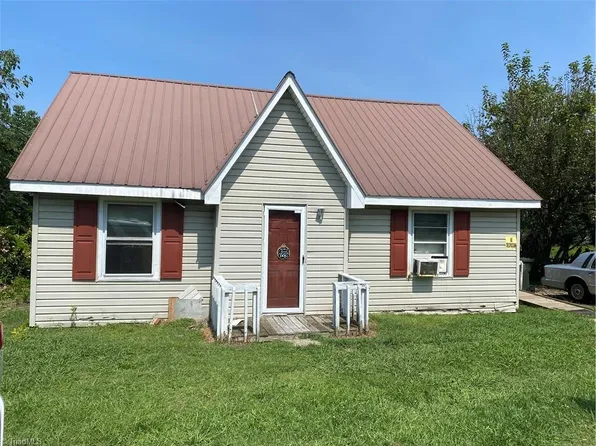 308 Ingram St, Thomasville, NC 27360