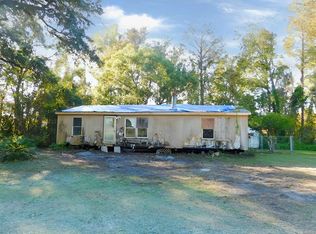 11301 Lake Dr, New Port Richey, FL 34654