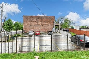 2nd image of 1607 S 9th St #B