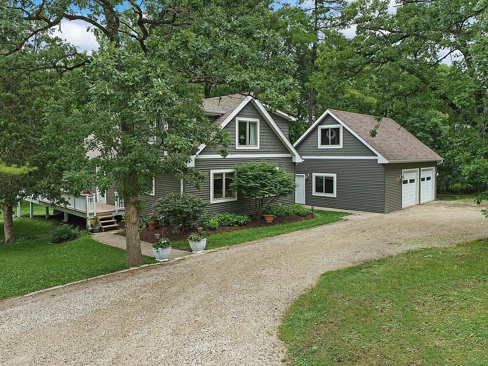 Welcome to 1300 Country Club!