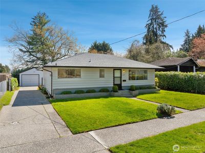 10674 62nd Avenue S, Seattle, WA, 98178