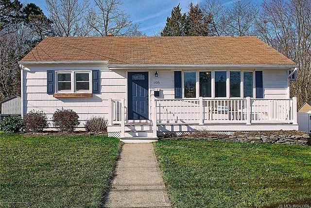 1st image of 108 Marian St