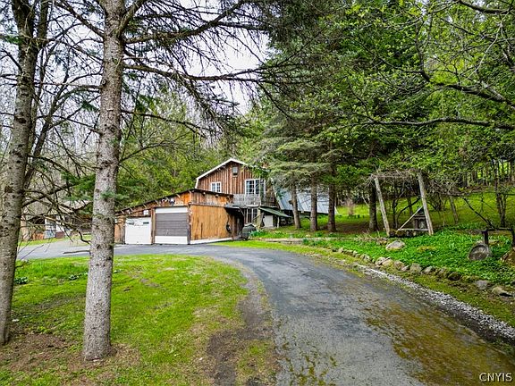 3rd image of 682 Hyder Rd