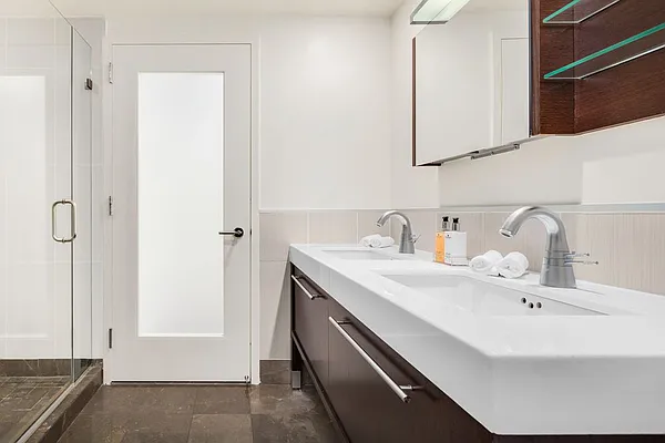 Sold by Triplemint | media 21