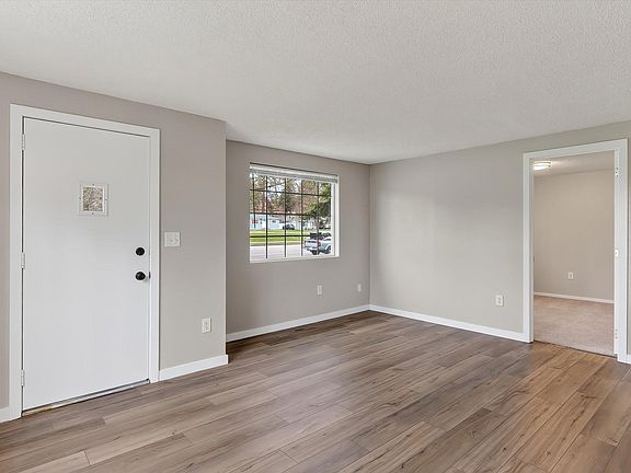 4th image of 5341 N Driscoll Blvd