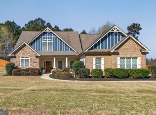 137 Caraway Rd, Locust Grove, GA 30248