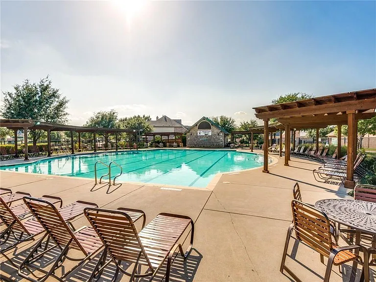 3621 Nandina Dr — Photo 23