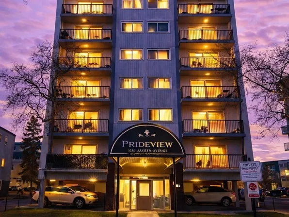 8310 Jasper Ave NW #202, Edmonton, AB T5H 3S3