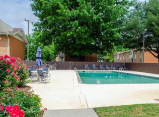Vista Villa Apartment Homes, Charlotte, NC 28215