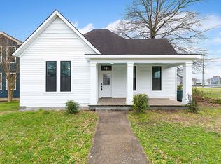 2002 Chamberlain Ave, Chattanooga, TN 37404