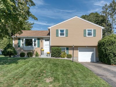 49 Lancaster Road, Glastonbury, CT, 06033
