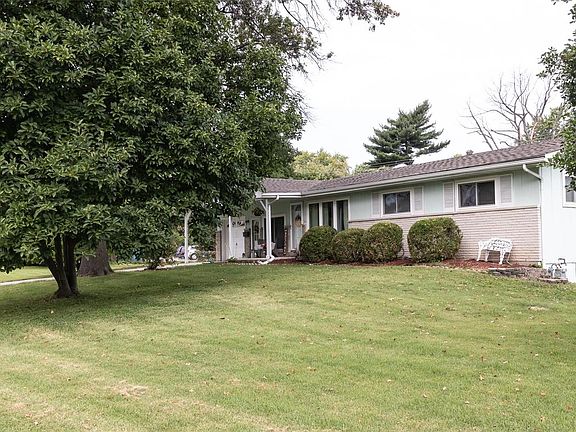 3rd image of 7651 Sunset Dr