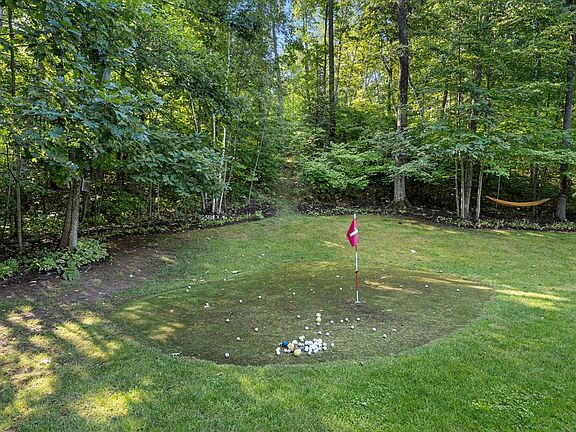 3rd image of 6361 Bluff Court Trl