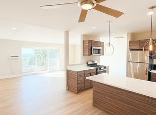 1124 Sherbourne Dr #32, West Hollywood, CA 90069