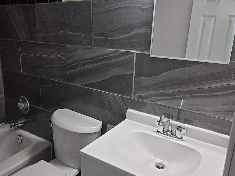 408 Bloor St E #204 — Photo 1