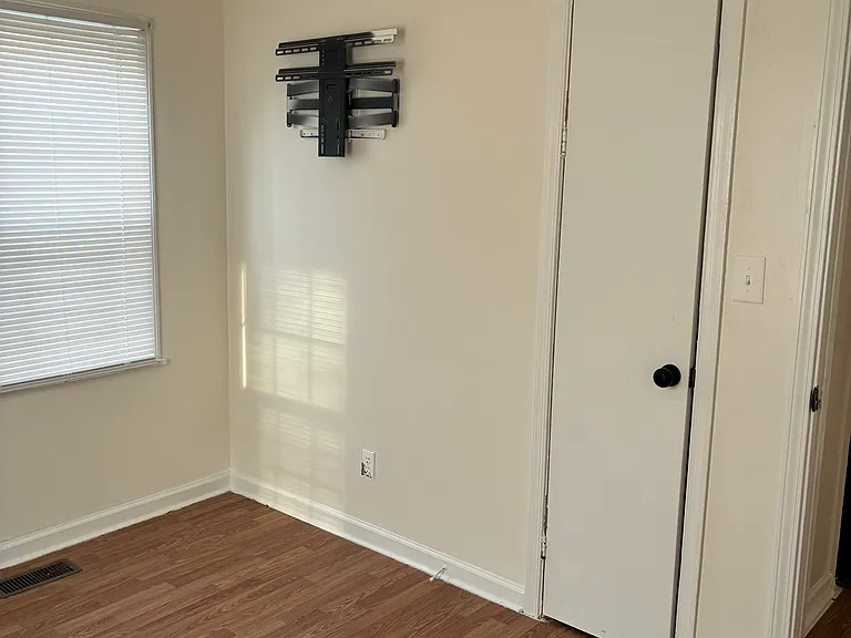 2609 Narragansett Dr — Photo 9