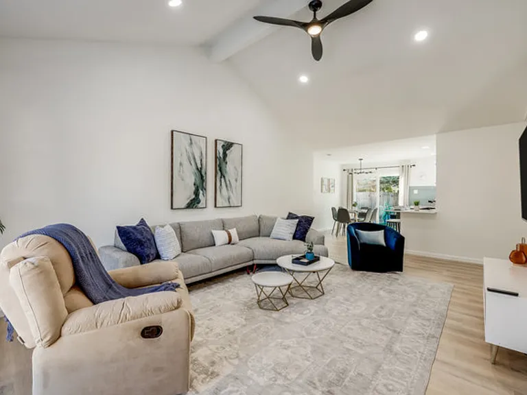 Lavinia Ln — Photo 2