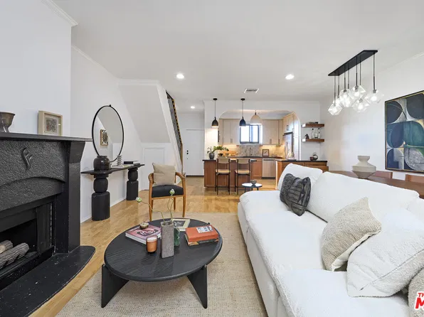 828 N Hudson Ave APT 214, Los Angeles, CA 90038