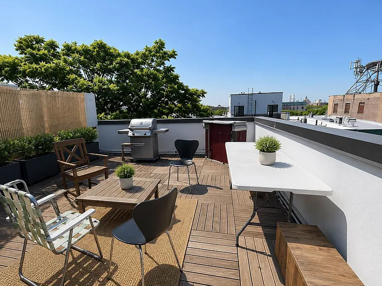 121 Woodbine St #1D — Photo 11