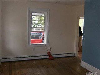 3rd image of 301 Baer Pl
