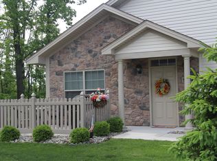 Fox Chase Luxury Apts, Cheswick, PA 15024