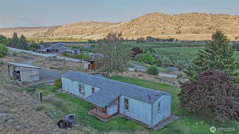 2nd image of 9 Sunrise Heights Road