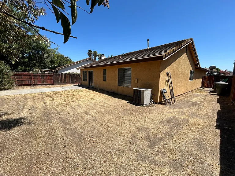 661 Waddell Way — Photo 16