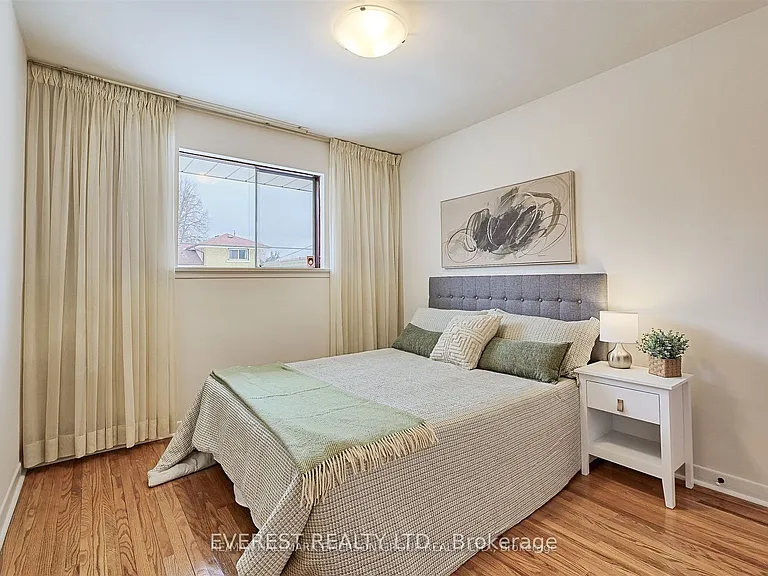 99 Rochman Blvd — Photo 8