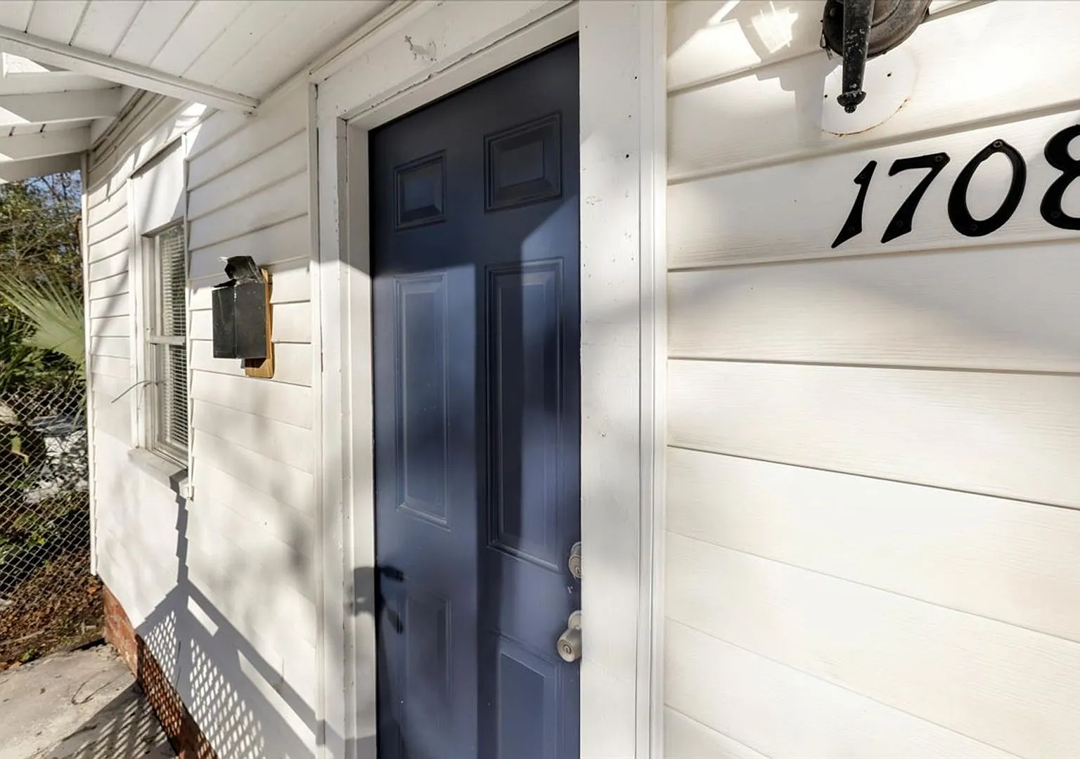 1708 Lennox Court — Photo 4